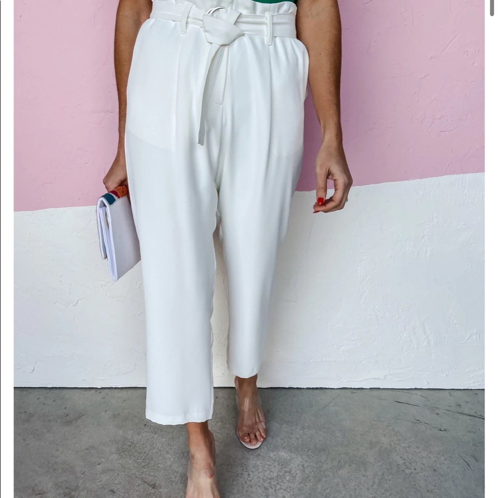 White Pleated Crop pants